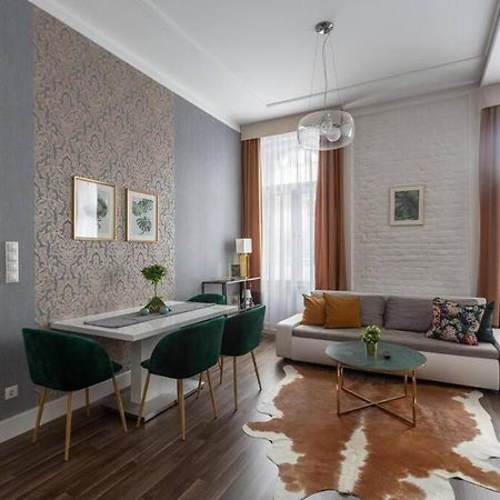 Chic, Captivating Space Near Opera House 부다페스트 외부 사진